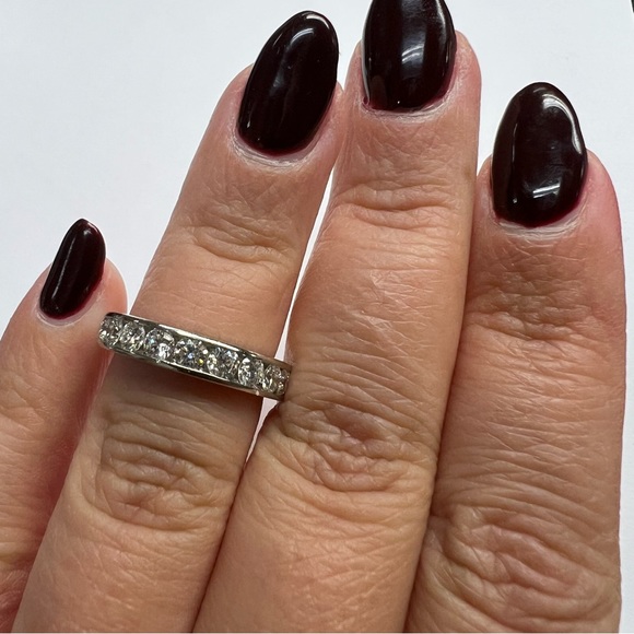 Tiffany & Co. Setting Wedding Platinum Band with Diamonds - Picture 6 of 12